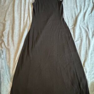 Uniqlo Elegant Black Sleeveless Dress